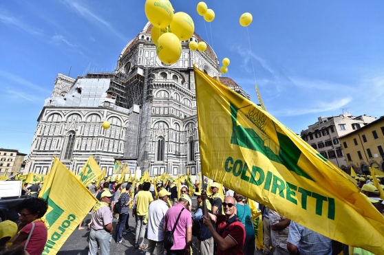 La protesta della Coldiretti in... La protesta della Coldiretti in...